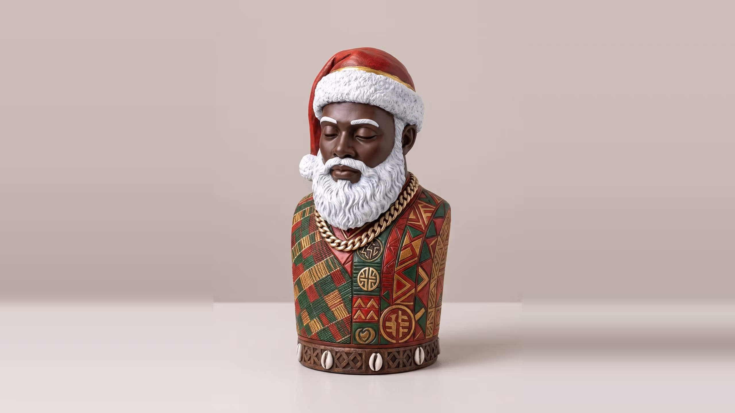 Papa Noel holiday shaker
